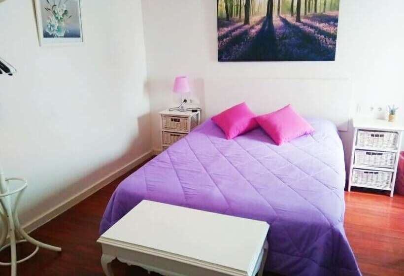 Трехместный Номер Классика, Habitacions Sant Pere Claver