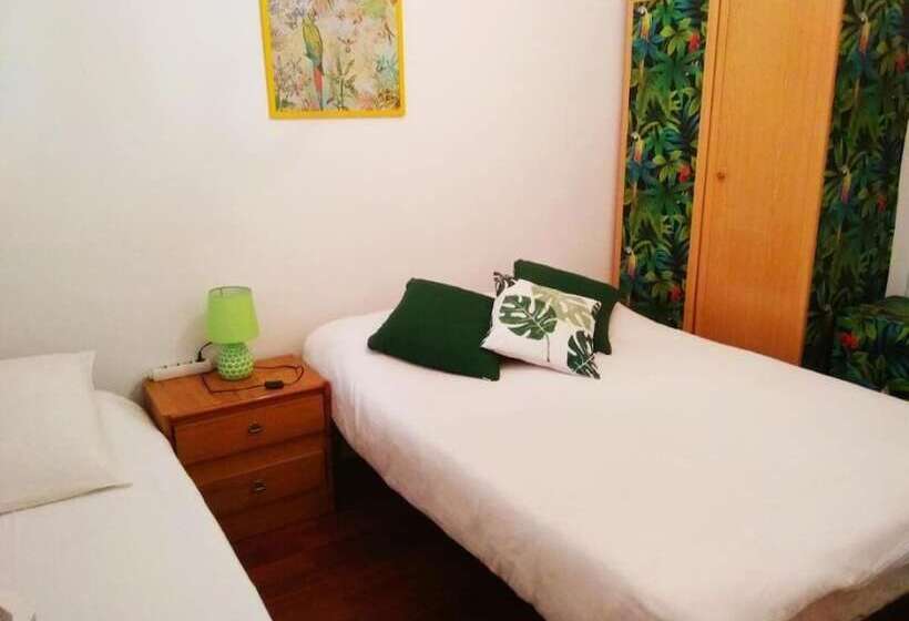 Трехместный Номер Классика, Habitacions Sant Pere Claver