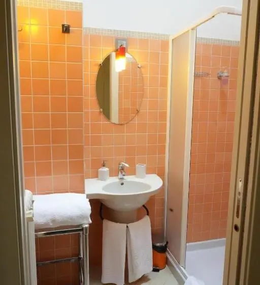 スタンダードシングルルーム, B&b Il Grifone