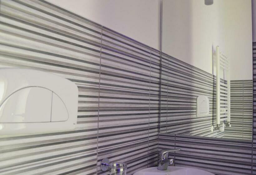 Habitació Economy, Iris Inn