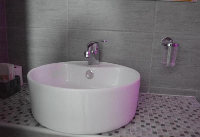 Habitació Deluxe, Iris Inn