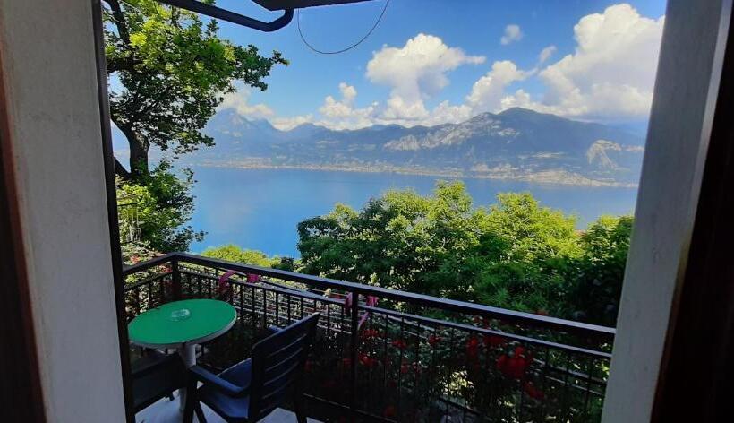 レイクビュースタンダードルーム, Albergo Alle Fasse