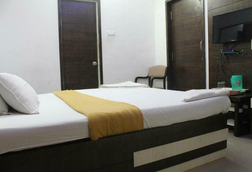 Superior Rum, Ambica