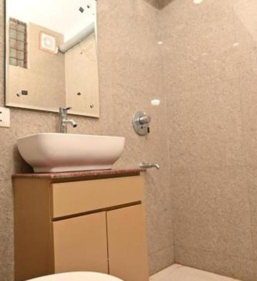 带大床的高级房间, Aravali Inn