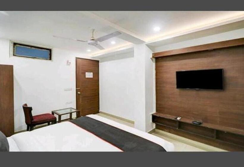 Стандартный Номер Кровать Кинг, Aravali Inn