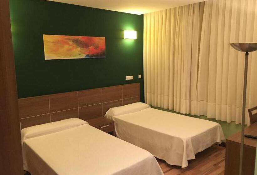 חדר סטנדרט, Area De Servicio Los Chopos