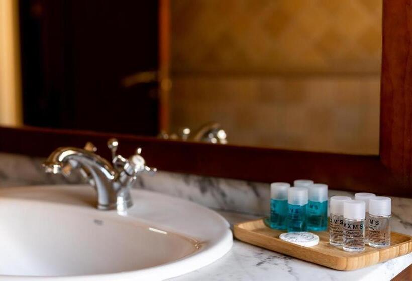 Апартаменты 3 Спальни, Hostal El Guerrer