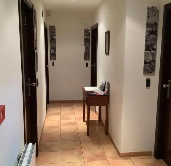 スタンダードルーム, Hostal El Guerrer