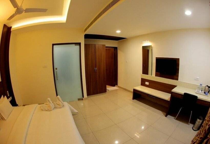 スイート, Rathna Residency