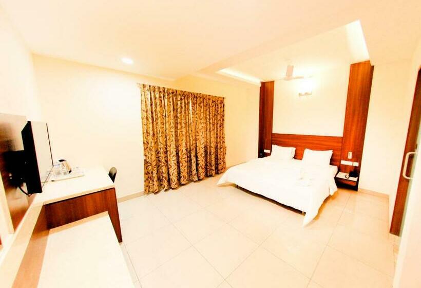 スイート, Rathna Residency