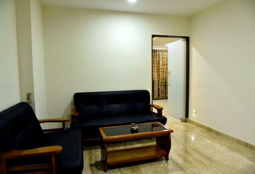 スイート, Rathna Residency