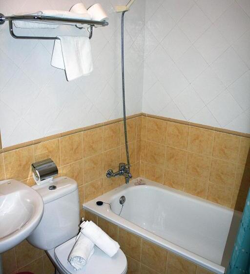 스탠다드 트리플 룸, Royal Iii