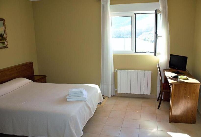 4인용 스탠다드 룸, Royal Iii