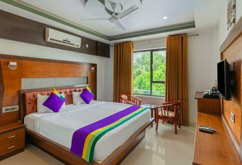 标准间, Treebo Premium Palmyra Milford, 2 Km From Alleppey Beach