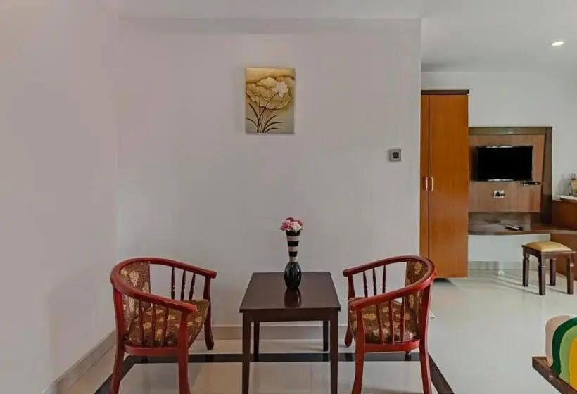 デラックスルーム, Treebo Premium Palmyra Milford, 2 Km From Alleppey Beach