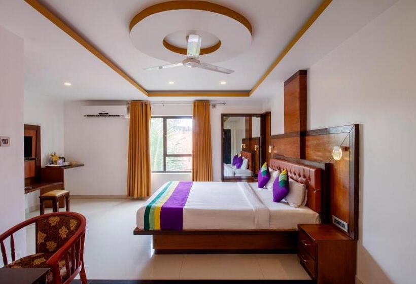 Номер Deluxe, Treebo Premium Palmyra Milford, 2 Km From Alleppey Beach