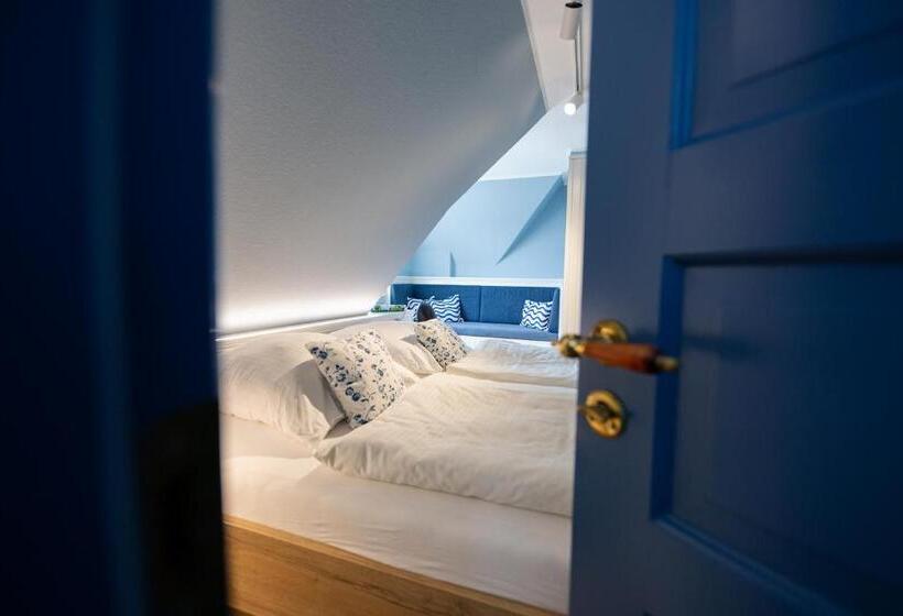 스탠다드 룸, Ual öömrang Wiartshüs