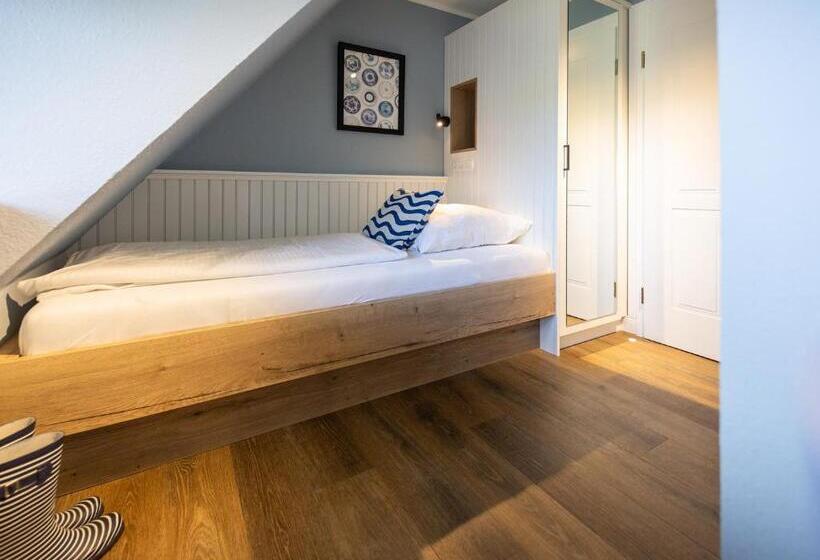 싱글 기본룸, Ual öömrang Wiartshüs