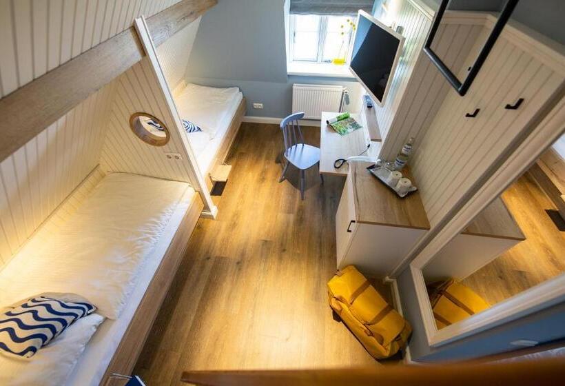 스탠다드 룸, Ual öömrang Wiartshüs