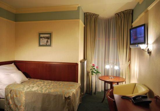 اتاق استاندارد یک نفره, Victoria