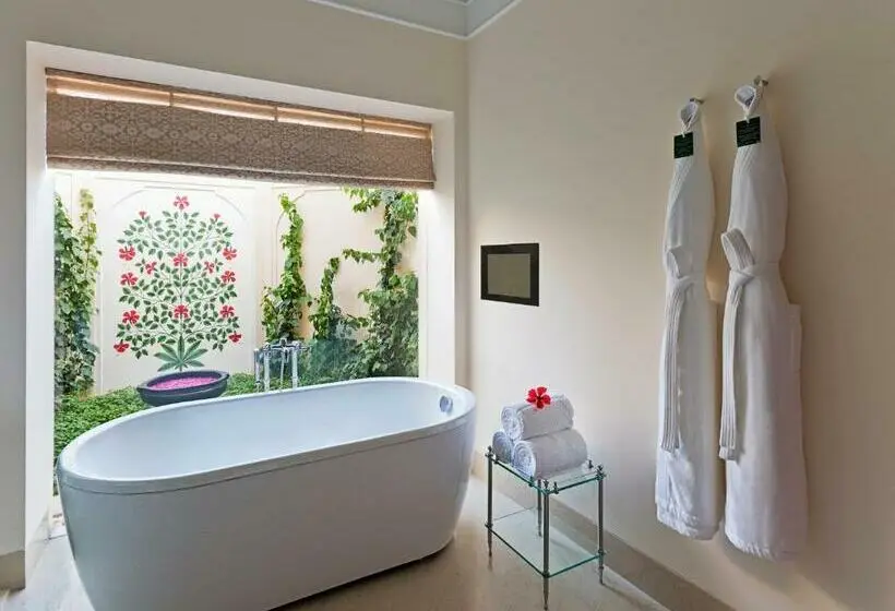 プレミアムルーム, The Oberoi Sukhvilas Spa Resort, New Chandigarh
