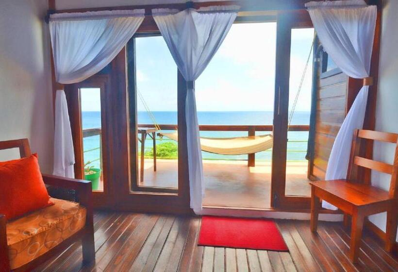 سوییت با چشم‌انداز دریا, The Sea Cliff Hotel Resort & Spa