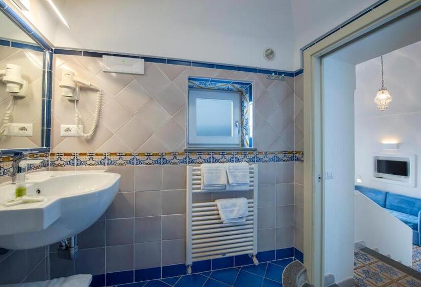 סוויטת ג'וניור עם טרסה, Albadamare Boutique