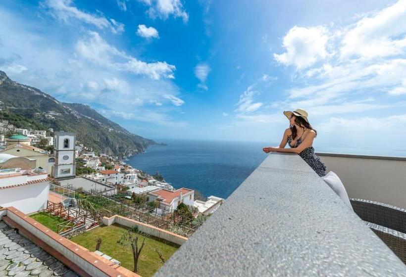 סוויטת ג'וניור עם טרסה, Albadamare Boutique