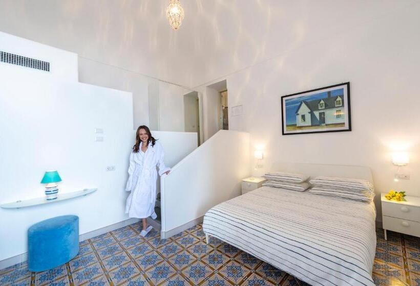 סוויטת ג'וניור עם טרסה, Albadamare Boutique