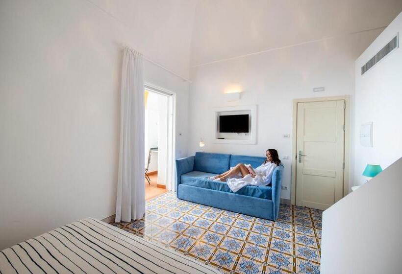 סוויטת ג'וניור עם טרסה, Albadamare Boutique