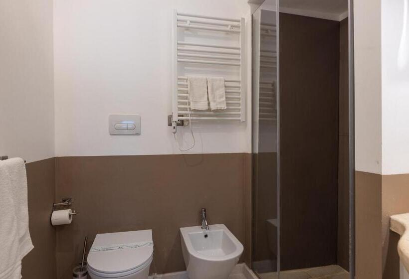 جناح ديلوكس, La Loggetta