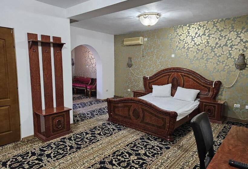 Апартаменты 1 Спальня, Pensiunea Crown Royal