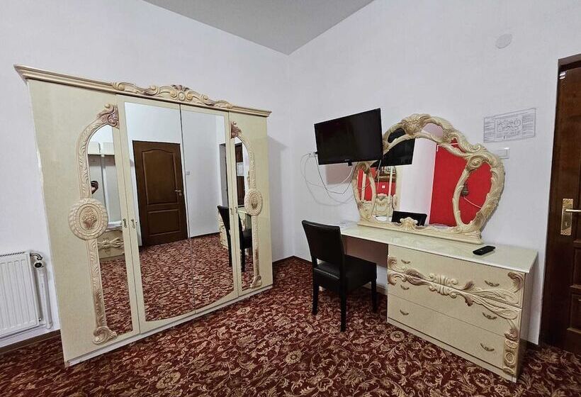 Апартаменты Deluxe 1 Спальня, Pensiunea Crown Royal
