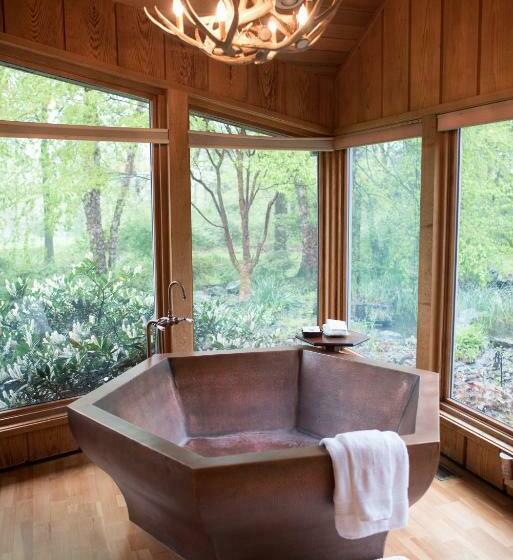 디럭스 룸 킹사이즈 침대, The Inn At White Oak