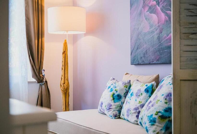 套房带园景, Una Perla Nel Verde