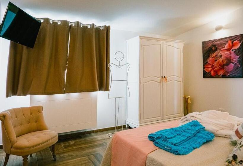 家庭套房, Una Perla Nel Verde