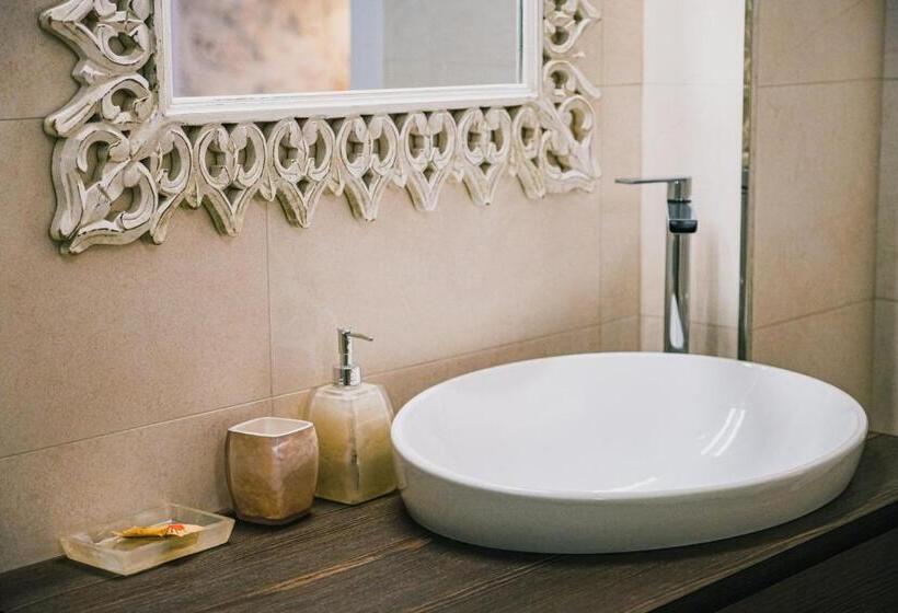 套房带园景, Una Perla Nel Verde