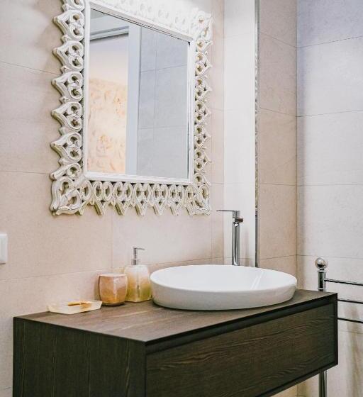 套房带园景, Una Perla Nel Verde