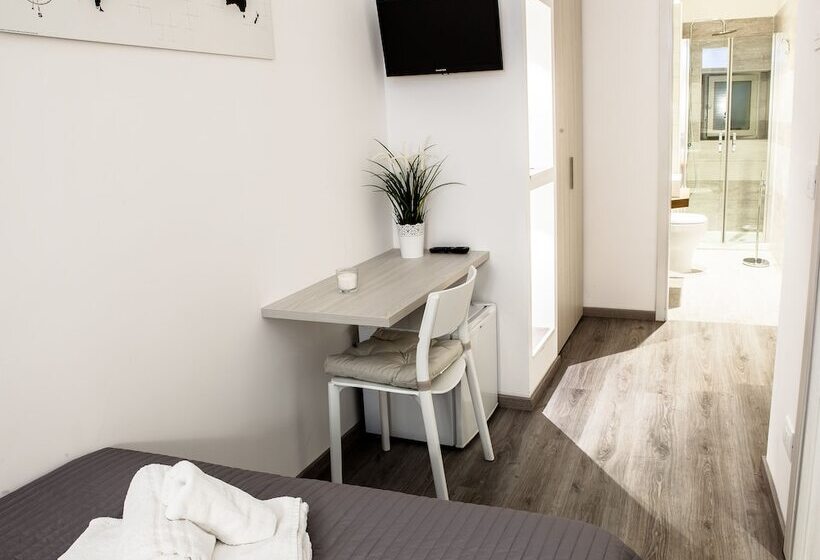 חדר סטנדרט יחיד, Venere Rooms