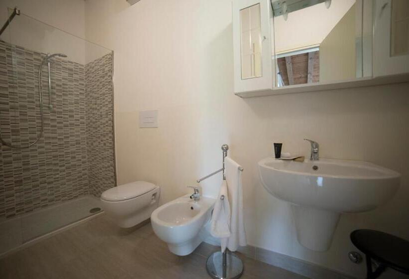 חדר סטנדרט לשלושה עם נוף לגינה, Villa Franca In Franciacorta