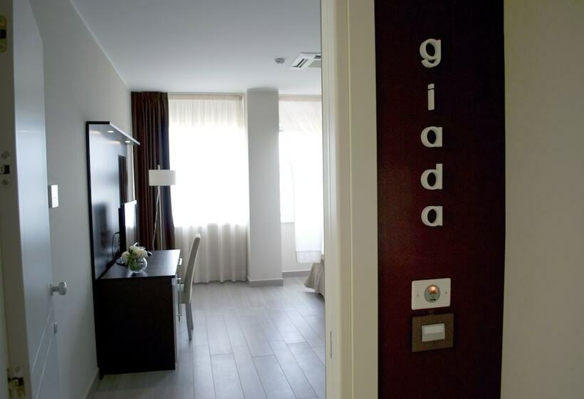 디럭스 룸, Galileo B&b