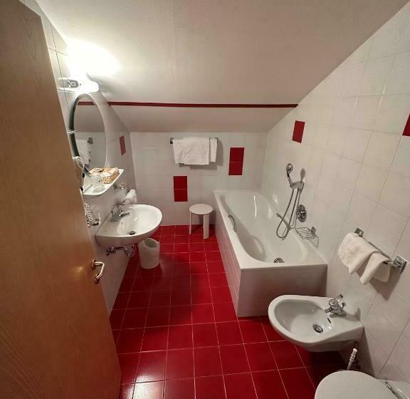 스탠다드 룸, Brandl