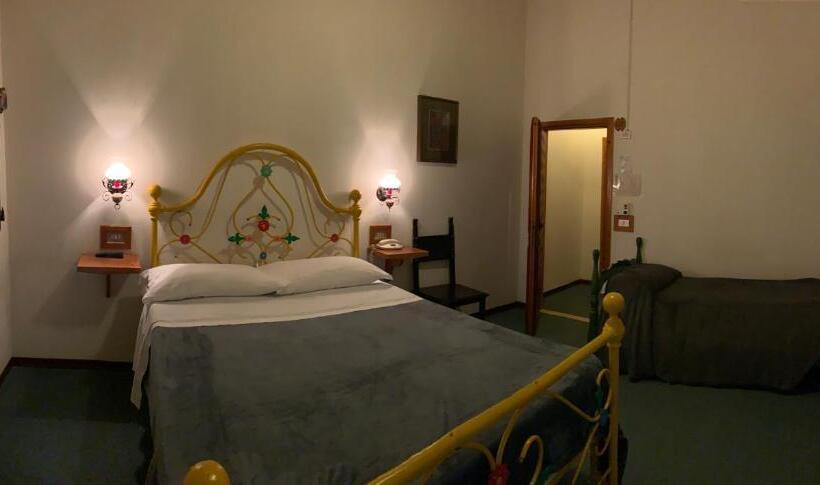 スタンダードトリプルルーム, Ficocle