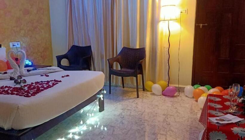 豪华海景房, Hill Rock