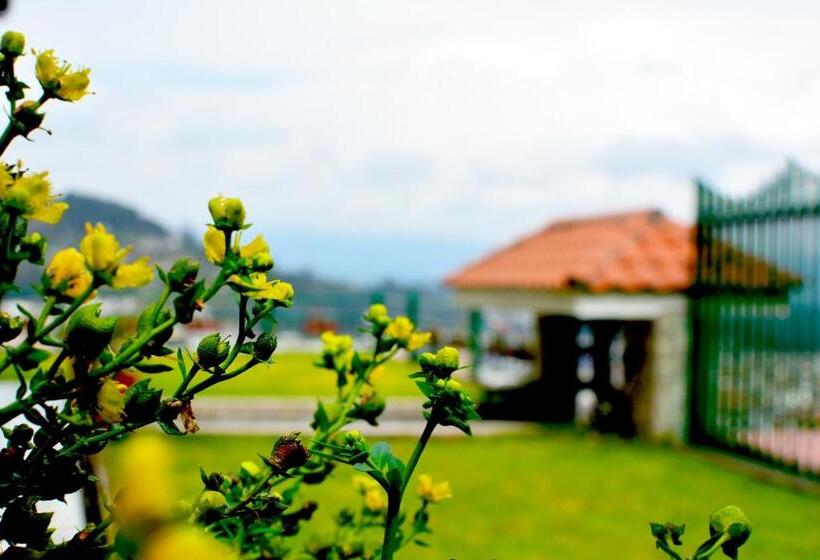 Номер Стандарт Индивидуальный с Балконом, Hostal Mirador De Otavalo