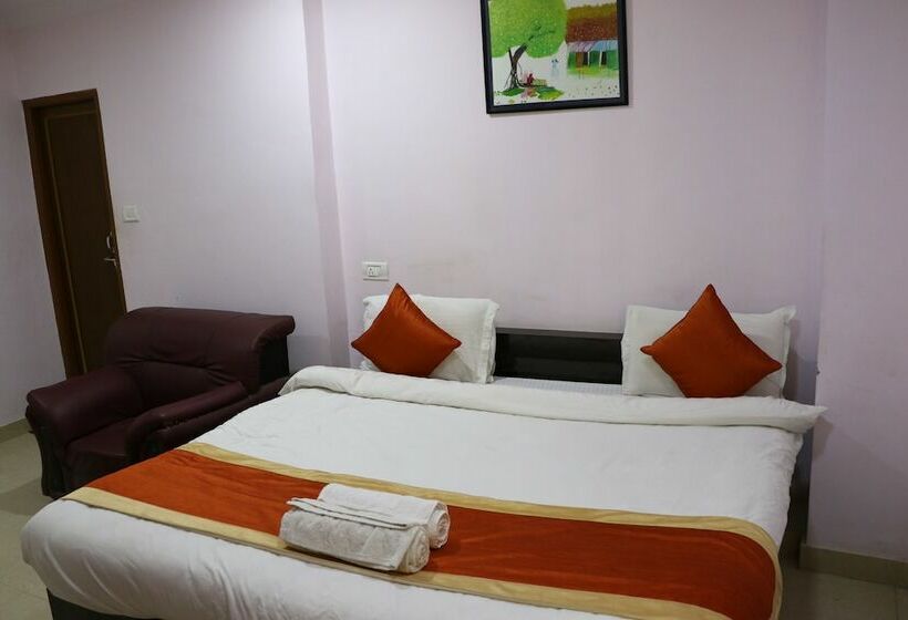 디럭스 룸, Sarweshwary