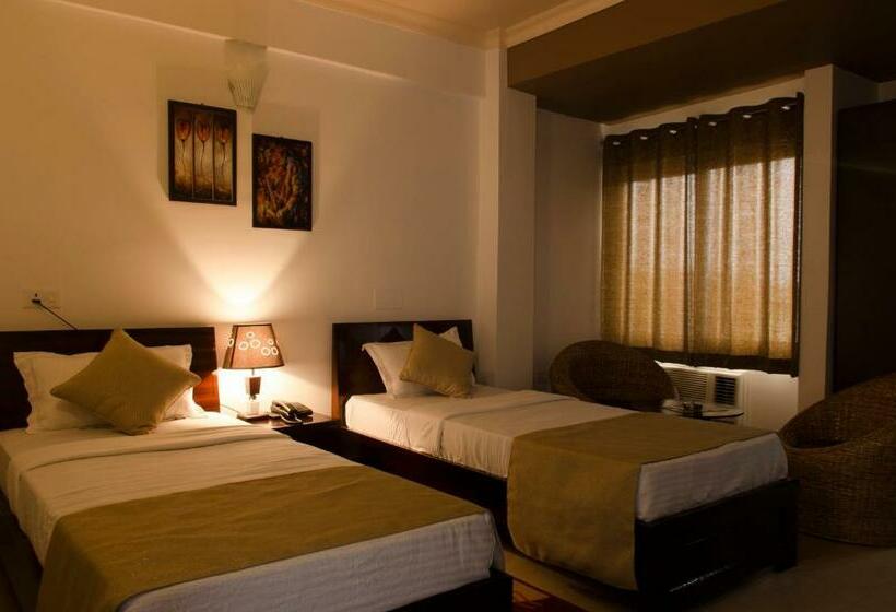 اتاق لوکس, Seb Tower