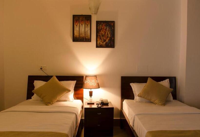 اتاق لوکس, Seb Tower