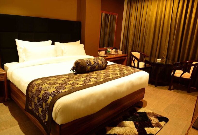 اتاق پرمیوم, Shoolin Grand