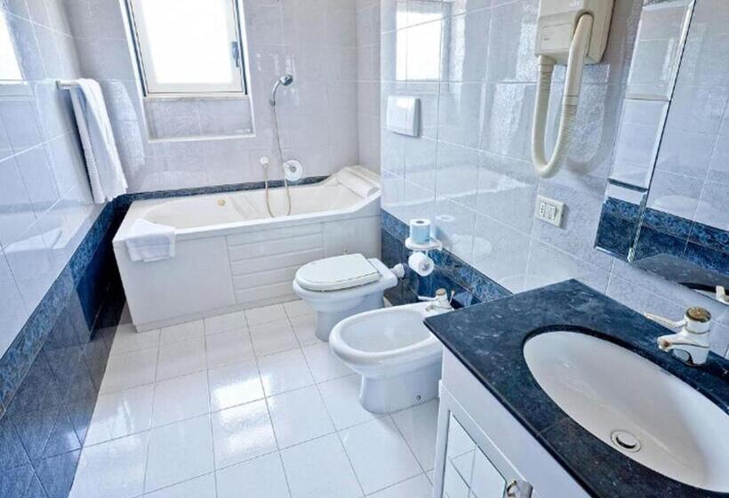 סוויטה, Sunny Palace Hotel Restaurant